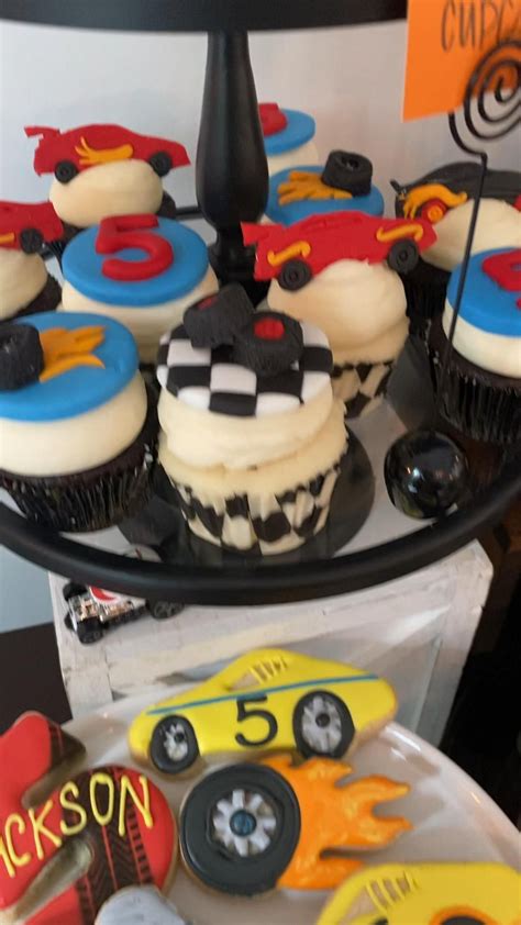 Drive Into 5 Birthday Hot Wheels Birthday Hot Wheels Party Hotwheels Birthday Party