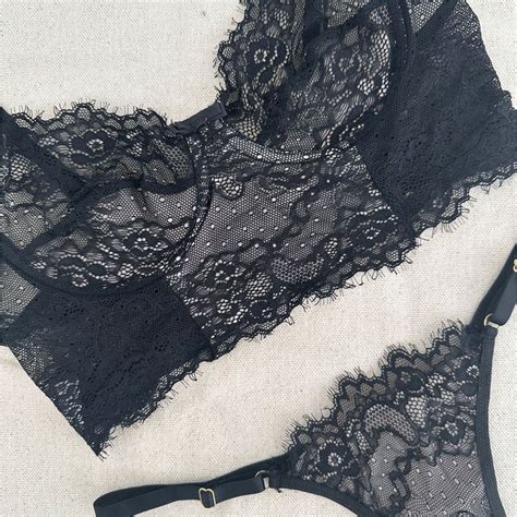 Conjunto De Lingerie Cropped Sexy Sem Bojo Aro Renda Sutia E Calcinha Regulagem Shopee