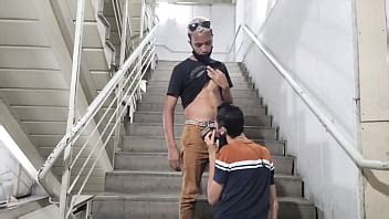 Follando En Las Escaleras Del Centro Comercial Xvideos