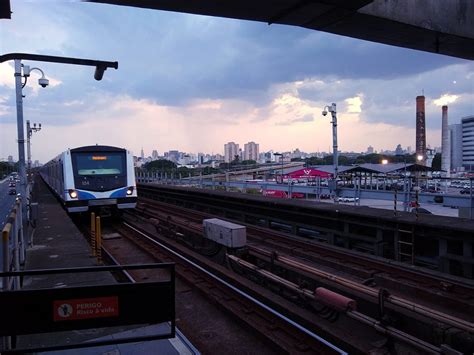 Falha em trem afeta a Linha 1 Azul do Metrô de São Paulo nesta sexta