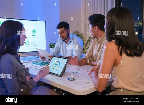 Diversity Team Discusstion About Esg And Eco Friendly System Planning