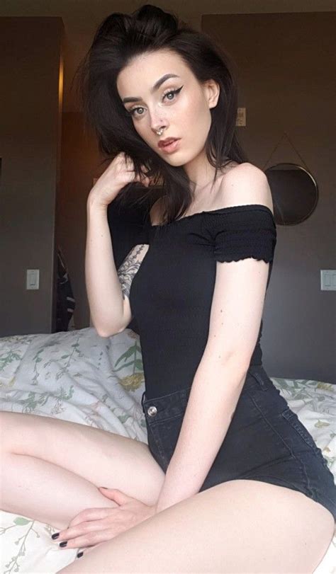 Azurepixie Enjoy My Pale Thighs My Dudes