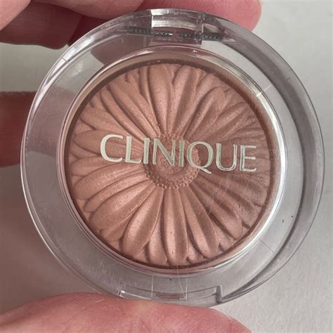Clinique Accessories Clinique Nude Cheek Pop Blush Nude Pop Lightly Swatched Sanitised