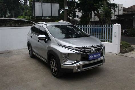 OLX AUTOS Mitsubishi Xpander 1 5 Cross Premium Bensin AT 2020 17