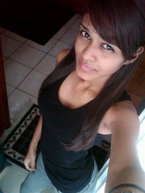 Naughty Desi Girl Showing Her Naked Body Indian Nude Girls