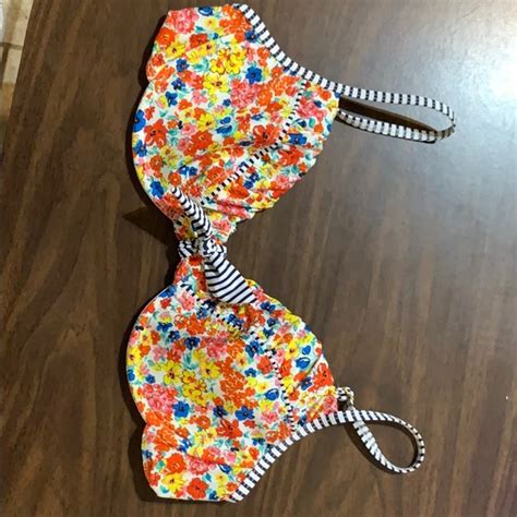 Gianni Bini Swim Gianni Bini Flowered Bikini Set Poshmark