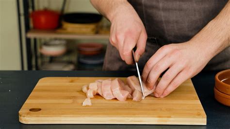 How To Cut Chicken Breast In Three Methods With Video Hdmd Knives Blog