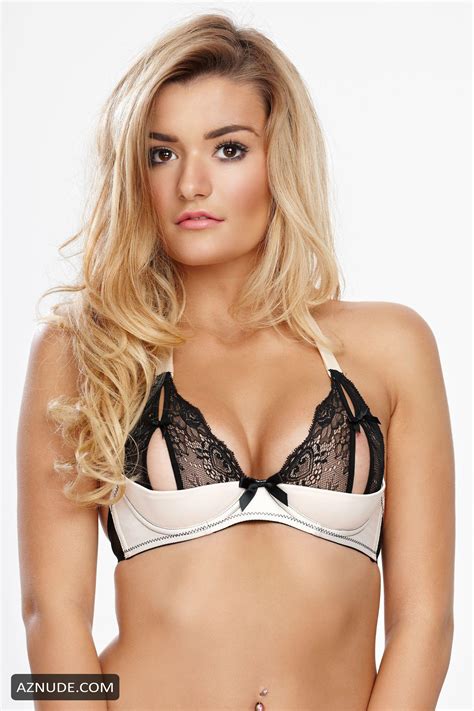 Bekka Batchelor Sexy And Topless For A Lingerie Photoshoot AZNude