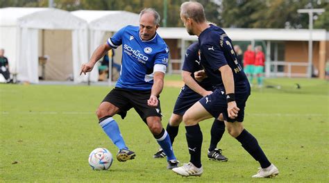 Kein Altes Eisen Dfb Cup In Berlin Dfb Deutscher Fu Ball Bund E V