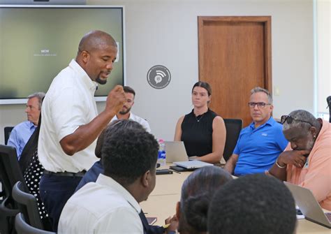 Steering Committee Established For Airport Expansion Project