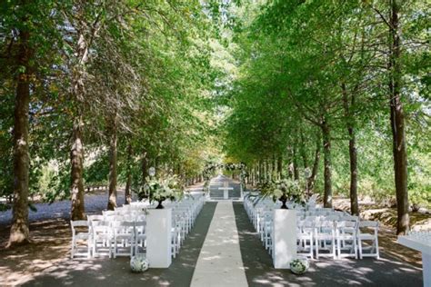 Modern Elegant Wedding at the Lourensford Wine Estate | Junebug Weddings