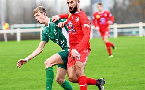 Football Boubadjou D Livre Ploufragan Le T L Gramme