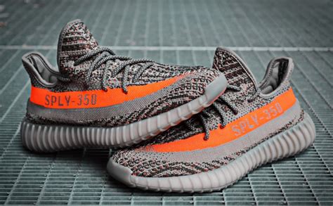 Yeezy Boost 350 V2 - Sneakerrelease.de