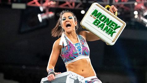 Bayley’s role model-worthy wins: WWE Playlist | WWE