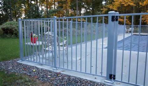 Modern Aluminum Fence Styles, Colors & Designs