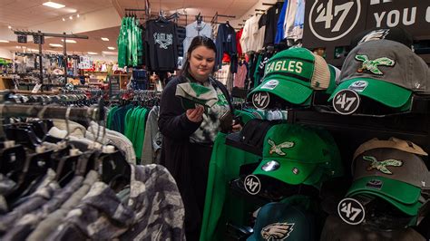 Looking for Eagles merch? Where to buy Super Bowl gear