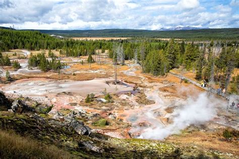 Yellowstone Bucket List 18 Epic Things To Do In Yellowstone National Park Vacation