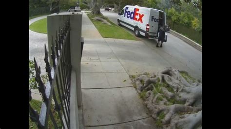 FedEx Fail: Camera Catches Worst Delivery Ever - The Hollywood Gossip