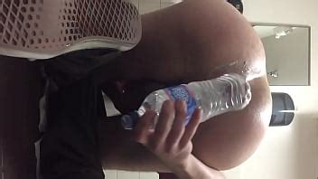 Gaping At Work Water Bottle XVIDEOS