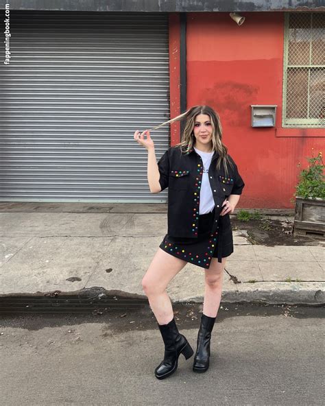 Olivialopes Oliviamaebaee Nude OnlyFans Leaks Fappening FappeningBook