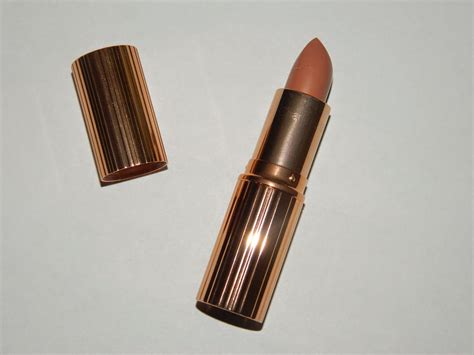 Leslie S Life Charlotte Tilbury Nude Kate Kissing Lipstick