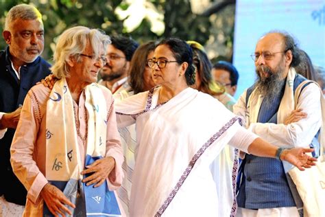 Mamata Launches Portal For Non Resident Bengalis To Communicate In