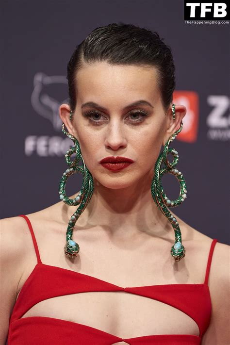 Braless Milena Smit Looks Hot In A Red Dress At The Feroz Awards 28 Photos TheFappening