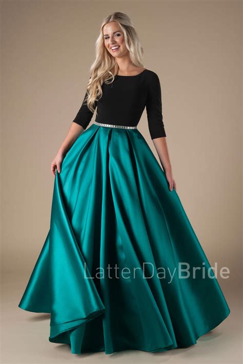 Elegantweddingdresses In 2020 Modest Formal Dresses Modest Prom