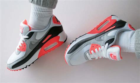 Nike Air Max 90 – одна из самых популярных моделей кроссовок