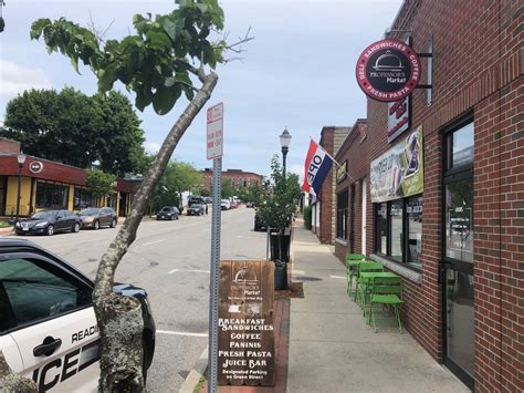 Reading, Massachusetts - NORTH OF BOSTON LIFESTYLE™