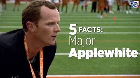 10 things about Major Applewhite - ABC13 Houston