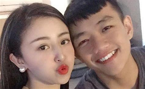 Chia tay chồng cũ hot girl bánh tráng trộn Đà Lạt vừa công khai người mới điển trai