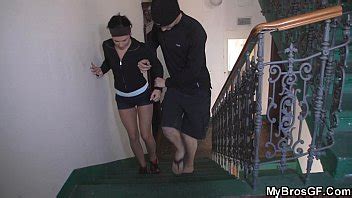 Gf infiel consigue su coño lamido antes de montar XVIDEOS