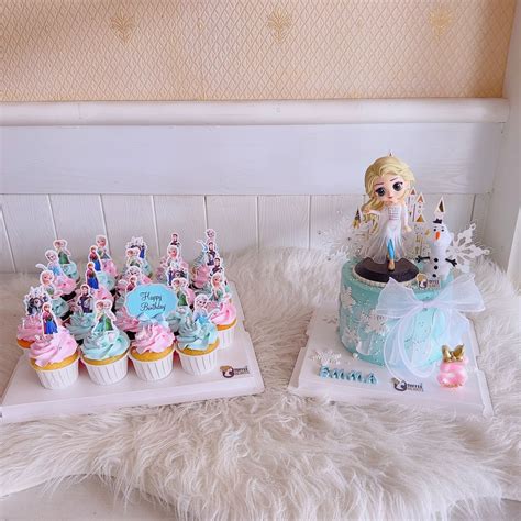 Frozen Elsa And Cupcakes Toffee Hearts Confectionery