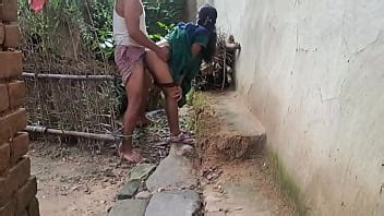 Una Joven Universitaria Follada Es Pillada Chupando Una Polla Enorme Xvideos