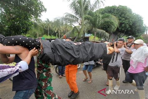 Sebanyak Orang Meninggal Dunia Akibat Tanah Longsor Di Bone Bolango