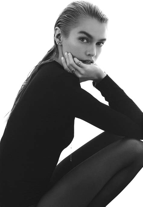 Stella Maxwell Braless Photos Hot Celebs Home