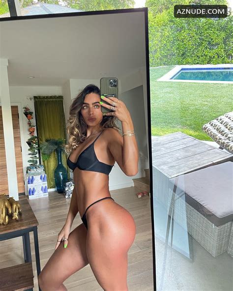 Sommer Ray Rocks The Sexy Selfies In A Bikini Aznude