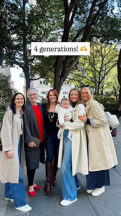 ‘The Pioneer Woman’s Ree Drummond Posts Rare Pic With Mom & Sister