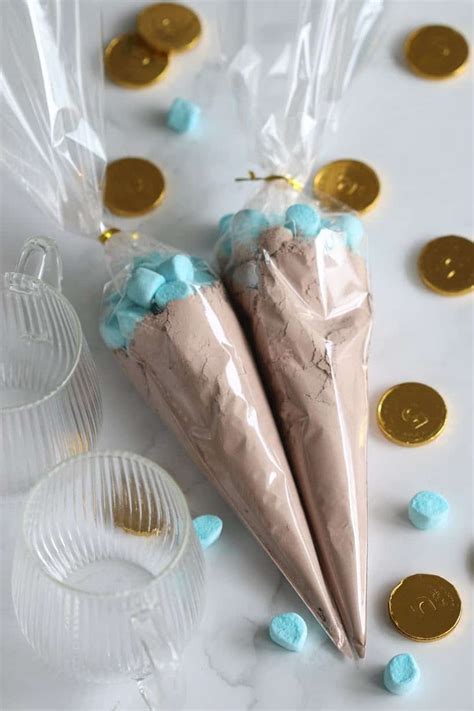 DIY Hot Cocoa Gift Kit