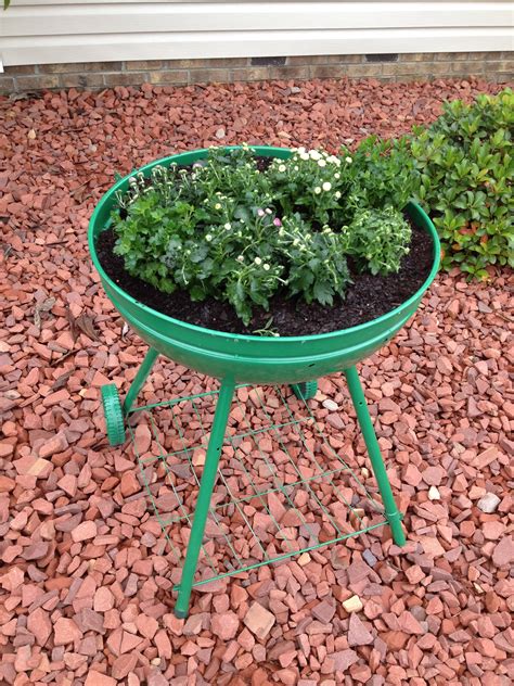 Repurpose an Old Grill into a Stylish Garden Planter