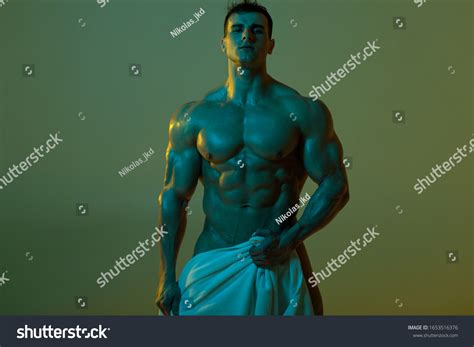 Sexy Muscular Man Nude Fitness Model库存照片1653516376 Shutterstock