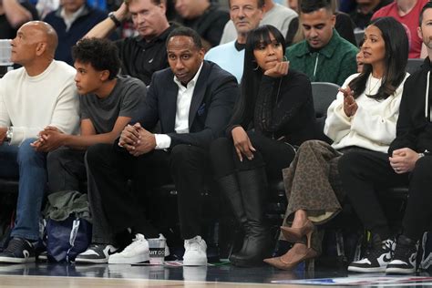 Celina Smith Finally Breaks Her Silence After Viral Images Take Over Social Media! 2