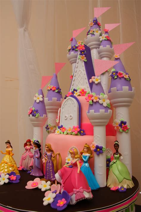 {Birthday}: Romantic Castle Cake | Simply Tale