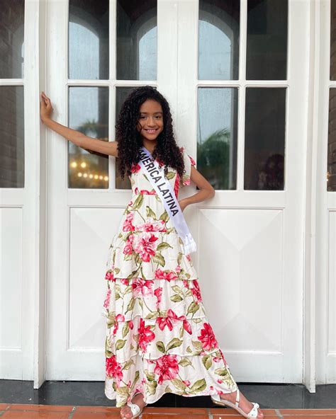 Valeria Castillo (@kvaleriacortes) • Instagram photos and videos