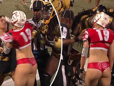 Papà Provare negozio lingerie football league boobs arabo implicazioni