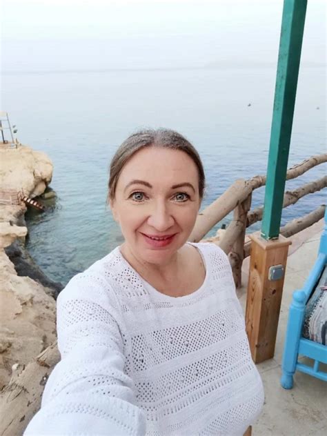 Me And The Sea Beach Beach Porn Feat Mariaold By Faphouse Xhamster