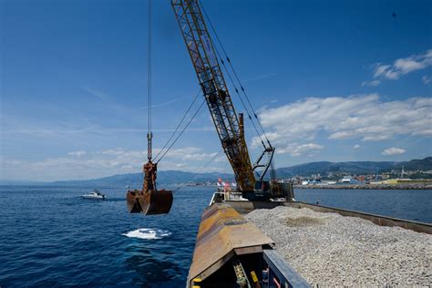 Diga Di Genova Il Ministro Salvini Sui Tempi Ci Aiuti Anche Il Buon