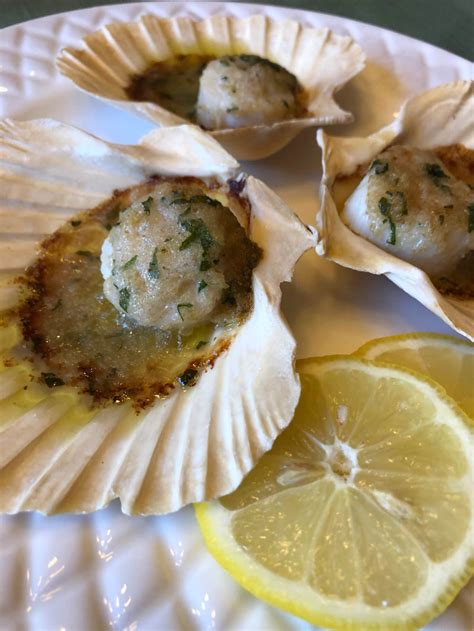 Baked Sea Scallops Au Gratin With Shells Is So Much Fancier A Taste