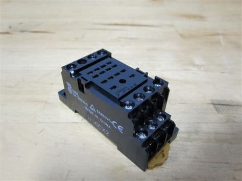 PYF14A-E Relay Socket 14 Pin